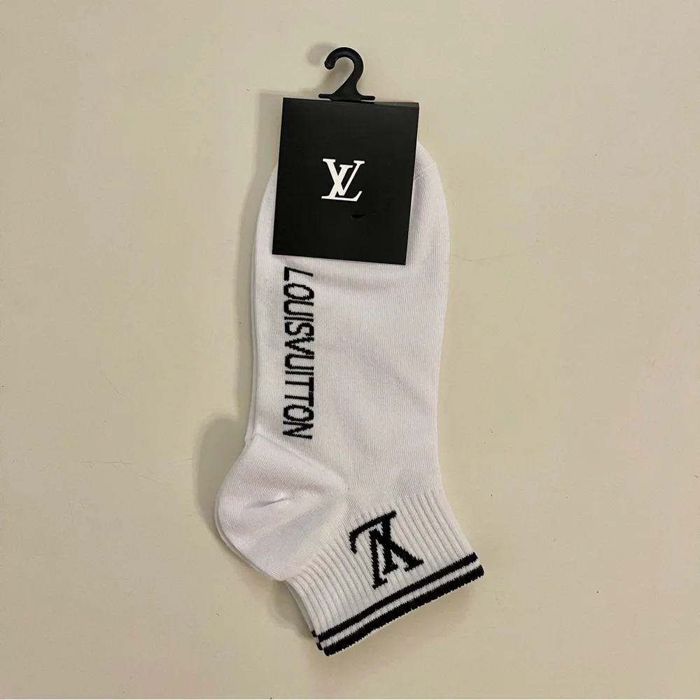 Premium Athletic Ankle Socks - White & Black Striped